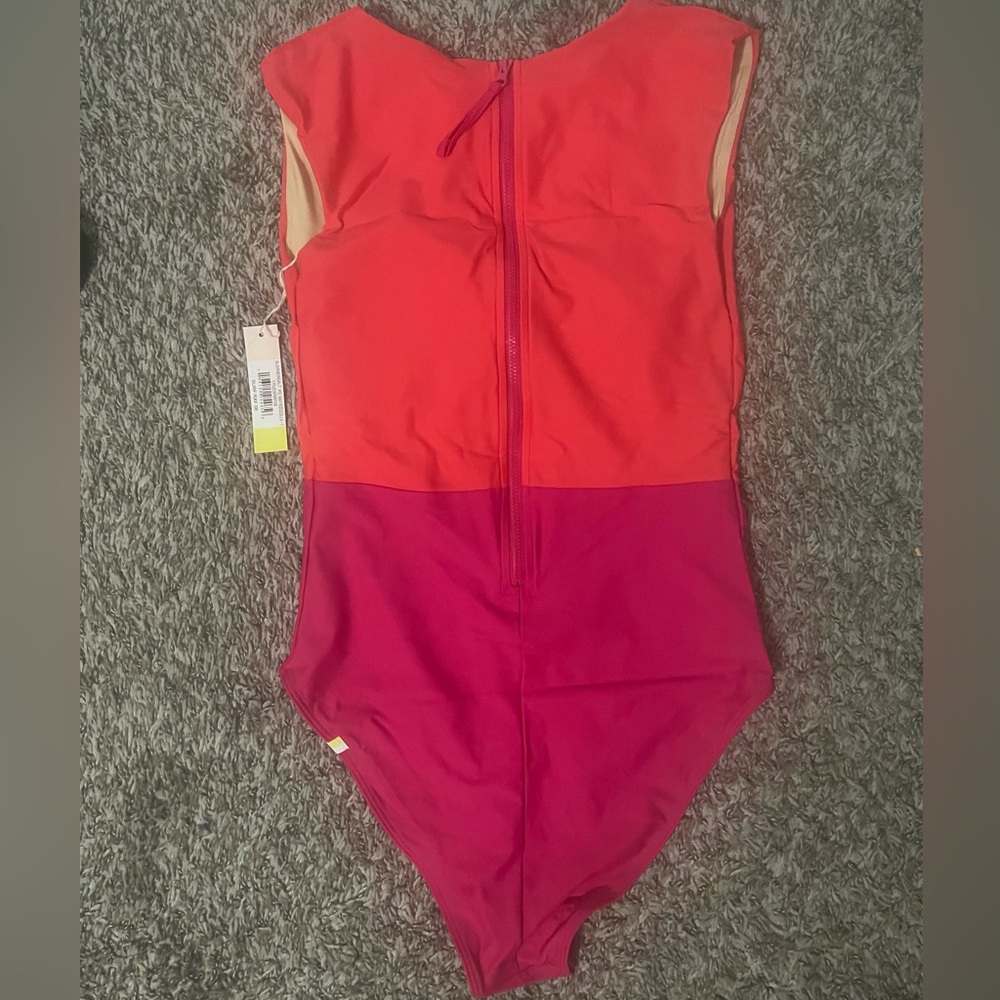 Summersalt Surf One Piece Swimsuit New - Picture 6 of 8